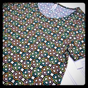 Lularoe classic tee